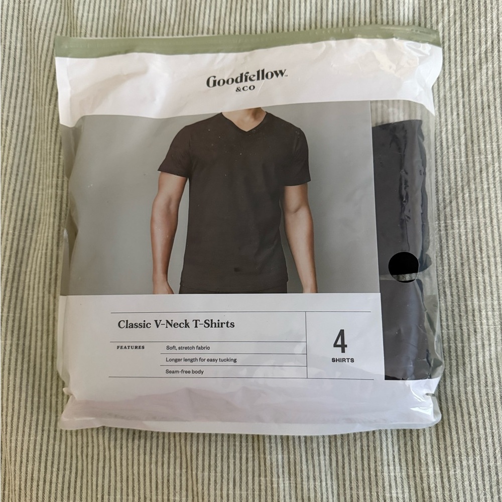 Goodfellow & Co Classic V-Neck T-Shirts